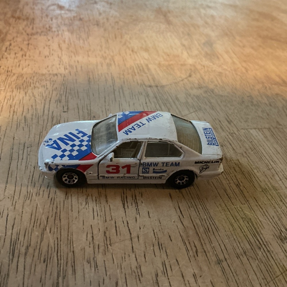 Vintage Matchbox MB31 BMW 5-Series 535i White Racing Diecast Car 1:65 1991